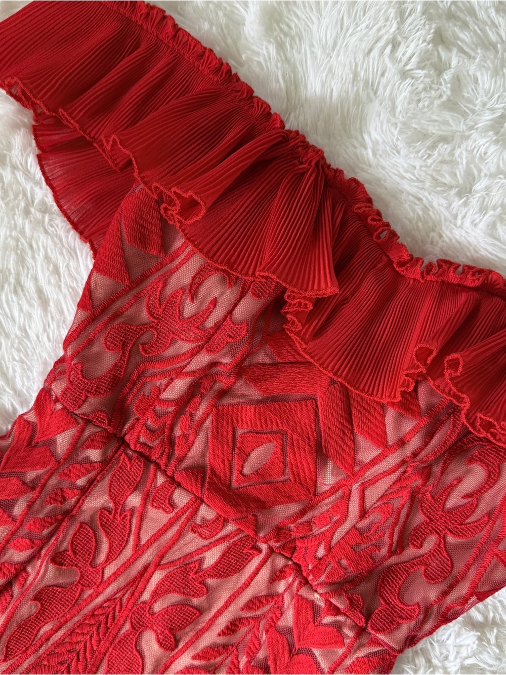 Red Off-Shoulder Ruffled Lace Mini Dress - Picture 8 of 9